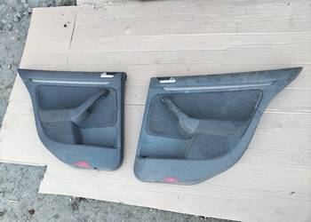 VW KOLF 5  BOCZEK PRAWY TYŁ LEWY TYŁ BOCZKI DRZWY TYLNYCH VW KOLF 5  BOCZEK PRAWY TYŁ LEWY TYŁ BOCZKI DRZWY TYLNYCH