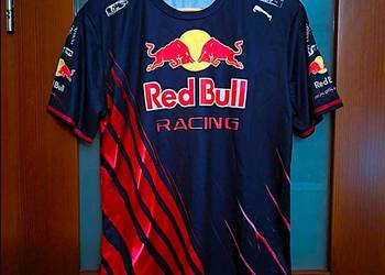 Unikatowy ! Jedyny taki „ Design ” Oryginalna Kultowa Koszulka„ Red Bull ”