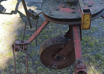 Sprzedam przetrząsarkę dwukaruzelową sprawną