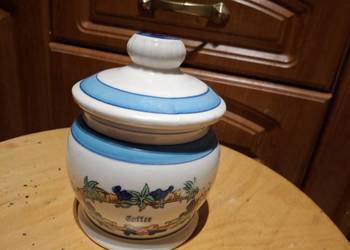 Porcelanowy pojemnik do kawy