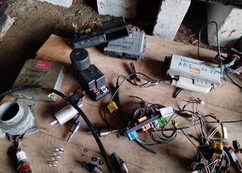 Części do audi 100 C4 2, 8 92 r benzyna gaz