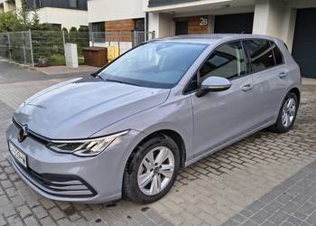 VOLKSWAGEN GOLF 1.0 eTSI Automat FVAT 23% Bardzo niski przebieg, jak nowy
