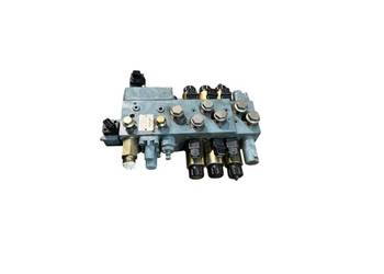 Linde 1154405702 (AV5462 3) Rozdzielacz Linde R16 Jungheinrich ETV C20 Linde 1154405702 (AV5462 3) Rozdzielacz Linde R16 Jungheinrich ETV C20