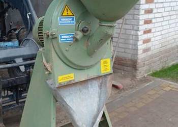 Śrutownik do zboża niemiecki bijakowy nie Bąk młynek