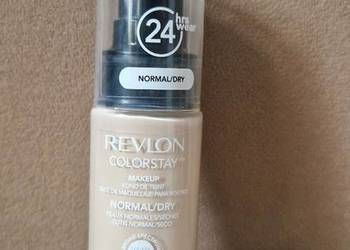 Podkład fluid Revlon colorstay 110 ivory normalna sucha