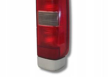 LAMPA PRAWA Volvo V70 I XC70 96-00r TYLNA prawy tył pasażera Dolna Europa