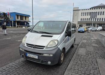 Opel vivaro 2.5cdti  2006r osobowy