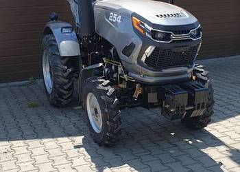 TRAKTOR OGRODNICZY