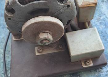 Napęd do małej polerki, ostrzałka, urządzenie wystawowe