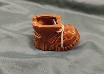 Ceramiczna figurka dekoracyjna – bucik
