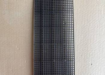 KRATKA OSŁONA CHŁODNIC LOGAN DOKKER 622549063R