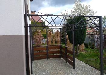Drewniane zabudowy balkonów i tarasów