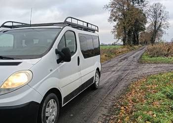 Sprzedam Renault Trafic 2,0 dizel 9 osobowy 2007 rok
