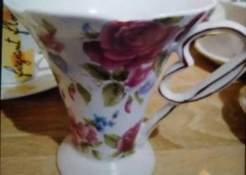 Filiżanki z porcelany