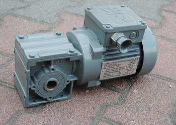 Motoreduktor kątowy 0.18kw. 190obr./min.. SEW