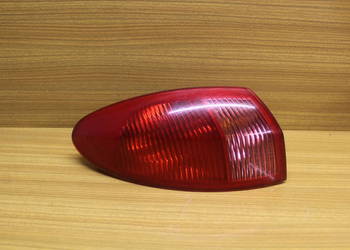 Alfa Romeo 147 Lampa tylna tył klosz lewy