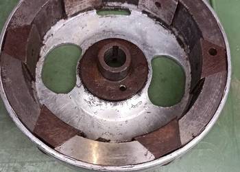 Wfm Wsk 125 magneto koło magnesowe wczesne  seria