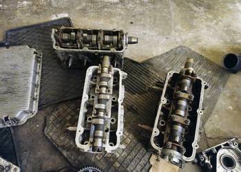 Głowice silnika audi 2.8 v6 aah
