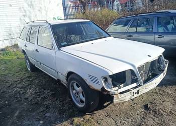 Mercedes s124 om605 w całości lub części . Zdrowy!