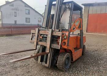 Wózek widłowy still