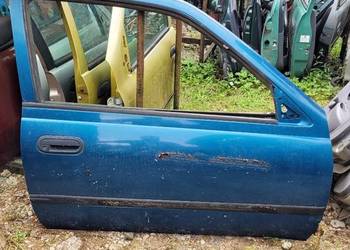 Drzwi Nissan Sunny N14