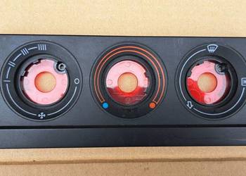 Panel sterowania regulacji nawiewu 8A1819073 Audi 80 B4