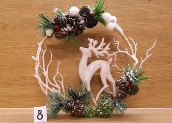 Stroik świąteczny na drewnianej obręczy, LED