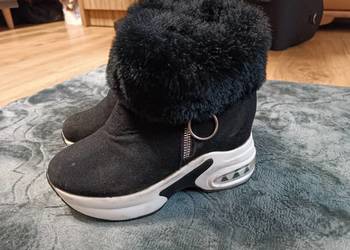 Botki zimowe z futerkiem – rozmiar 36