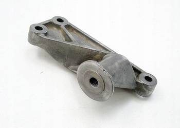 ŁAPA WSPORNIK ROLKI SILNIKA 2.5 TD DISCOVERY II L318 DEFENDER L316 ERR6949