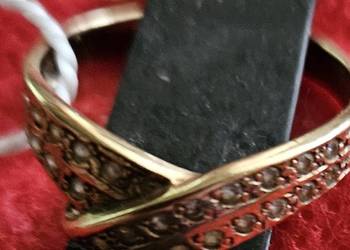 Super złoty pierścionek z brylancikami