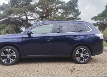 Mitsubishi Outlander III 2.2 diesel 2014 r 7-mio osobowy Full Opcja 4x4