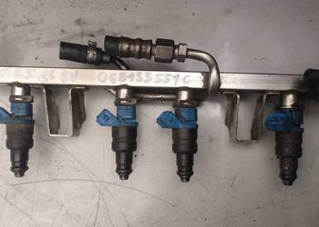 VW AUDI 1,6 8V listwa wtryskowa wtryski 06B133551C