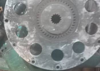 Sprzęgło do pompy jazdy ładowarka