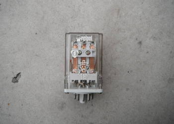 Przekaźnik R-15 różne cewki i konfiguracje styków Nowe Przekaźnik R-15 różne cewki i konfiguracje styków Nowe