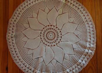 Serwetka szydełkowa 70cm (S141) Serwetka szydełkowa 70cm (S141)