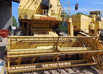 Kombajn zbożowy New Holland 8040 Kombajn zbożowy New Holland 8040