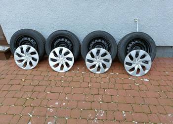 Toyota Corolla-Kompletne koła z oponami zimowymi.