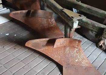 Pług rolniczy 3 skibowy