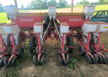 Siewnik do kukurydzy talerzowy Gaspardo 6 rzedowy teleskopowy