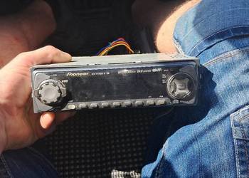 Sprzedam  sprawne radio pioneer deh- p5100r-b