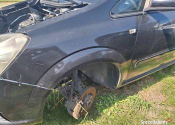 Błotnik Lewy Przedni Opel Zafira B