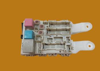 SKRZYNKA BEZPIECZNIKÓW 82730-02150-A 0211-7J16   Toyota Auris I (2006-2012)