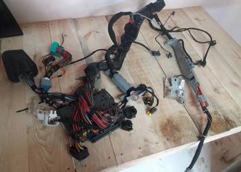 WIĄZKA ELEKTRYCZNA wnętrza z pod konsoli ASTRA II 2 G pod klimatronik