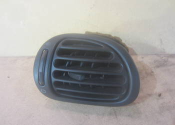 kratka nawiewu prawa deski peugeot 206 9632184877