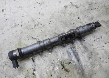 LISTWA WTRYSKOWA JAGUAR XE 2.0 D G4D3-9D280-AA