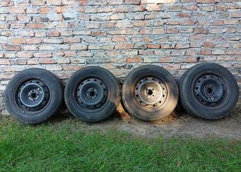 Felgi stalowe Renault 4x100 Uniroyal RainExpert 3 195/65 R15 DOT 0120