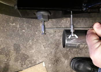 Przyrząd do ustawiania tylnej osi, osiowości pasa Harley Dyna, Sportster