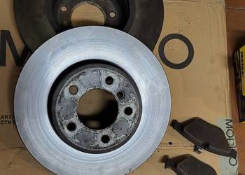 Tarcze hamulcowe wentylowane przód 324mm + klocki BMW 5 e60 e61 BMW 6 e63