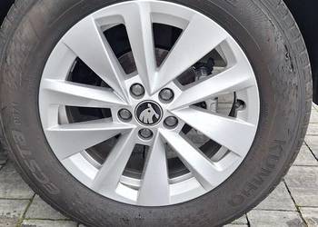 Felgi aluminiowe NOWE  z oponami skoda