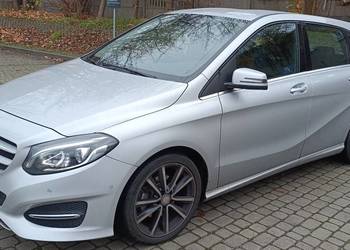 Mercedes B-klasa W246 B200